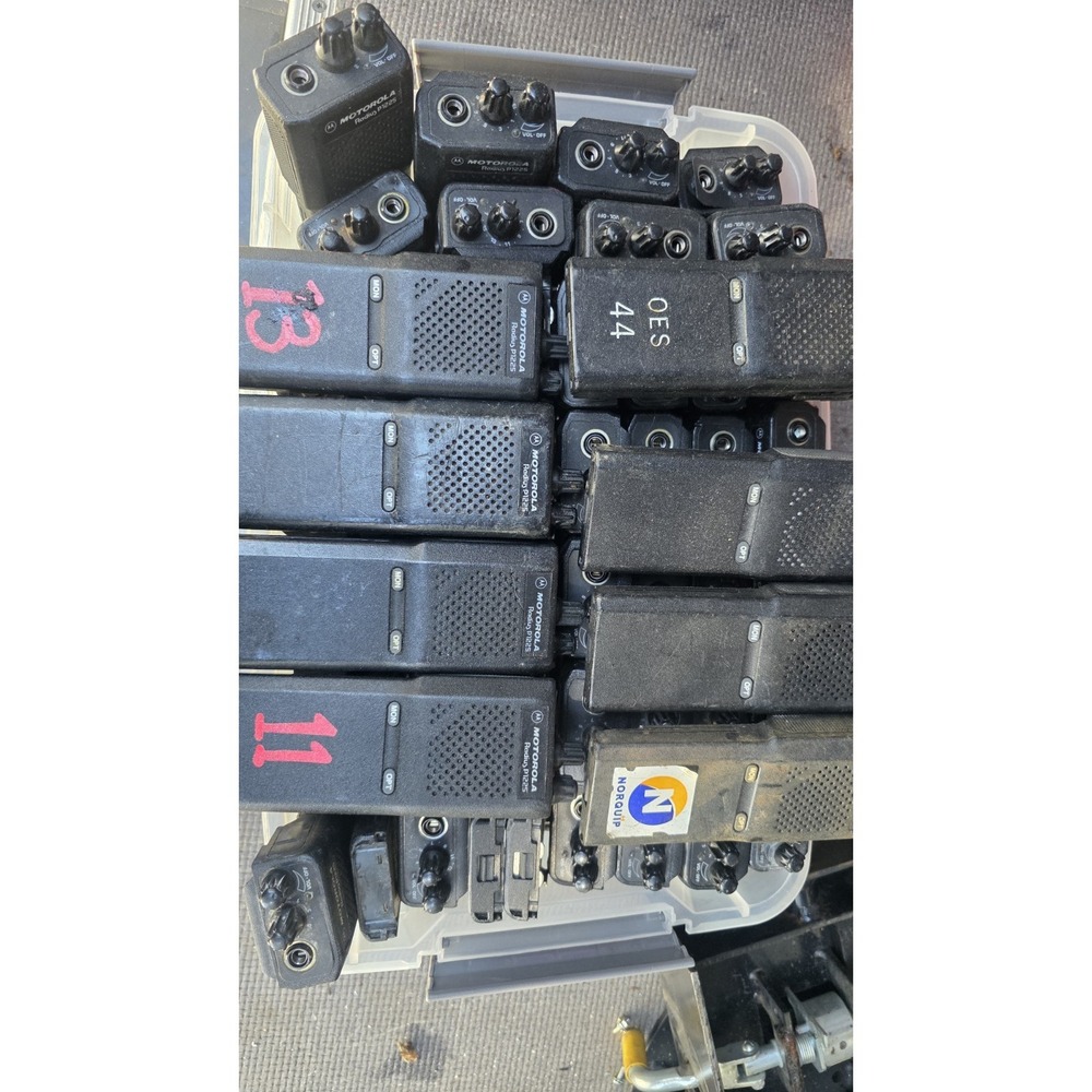 Lot of 10 Motorola Radius P1225 UHF Radio AS no battery Untested